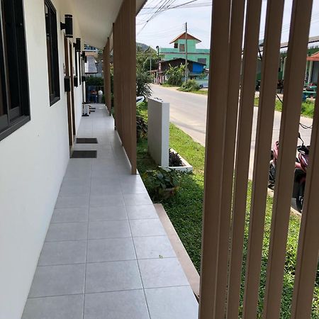Lom Phangan Studio Чалоклум Екстер'єр фото